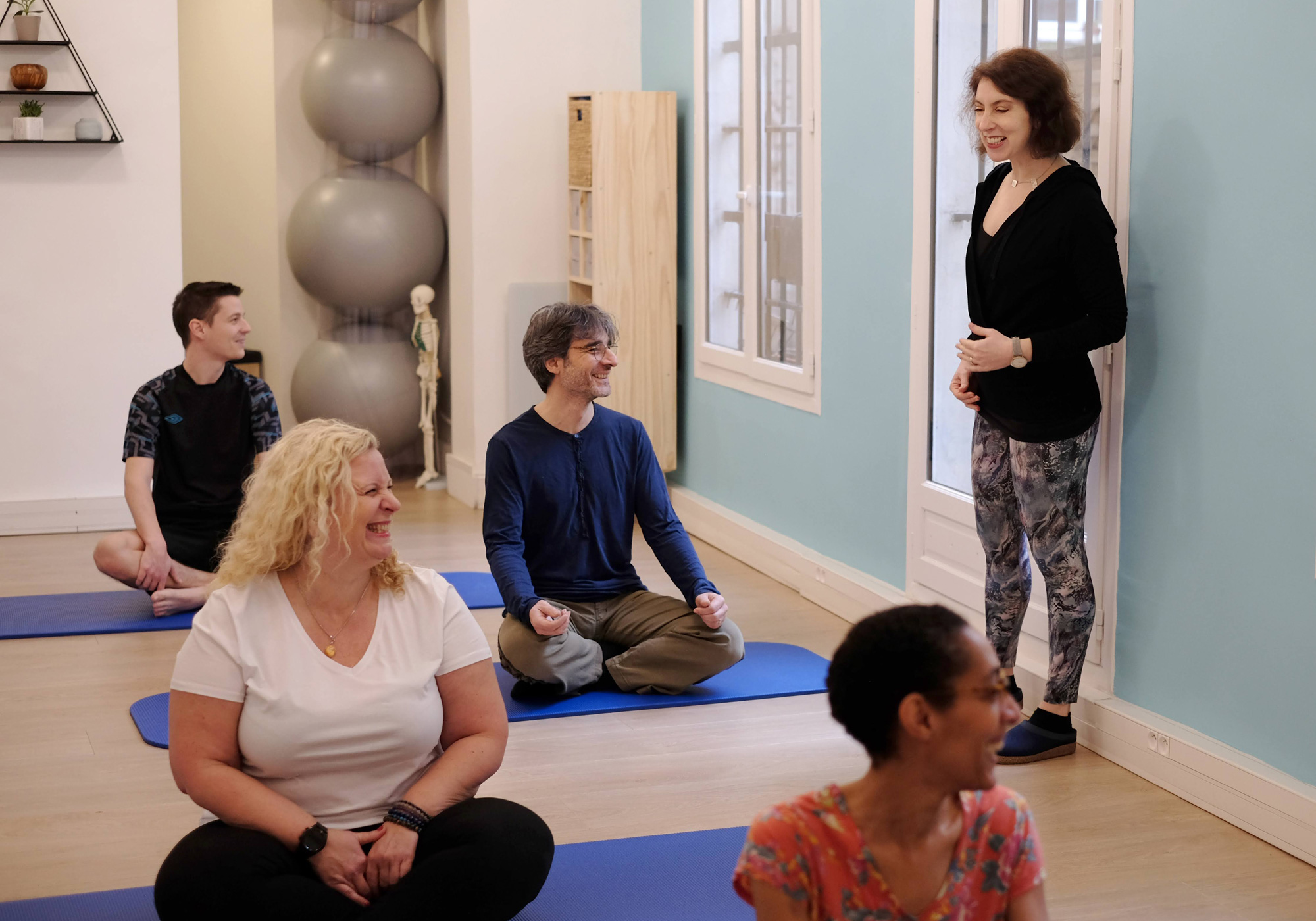 Cours collectifs Pilates de la tête aux pieds