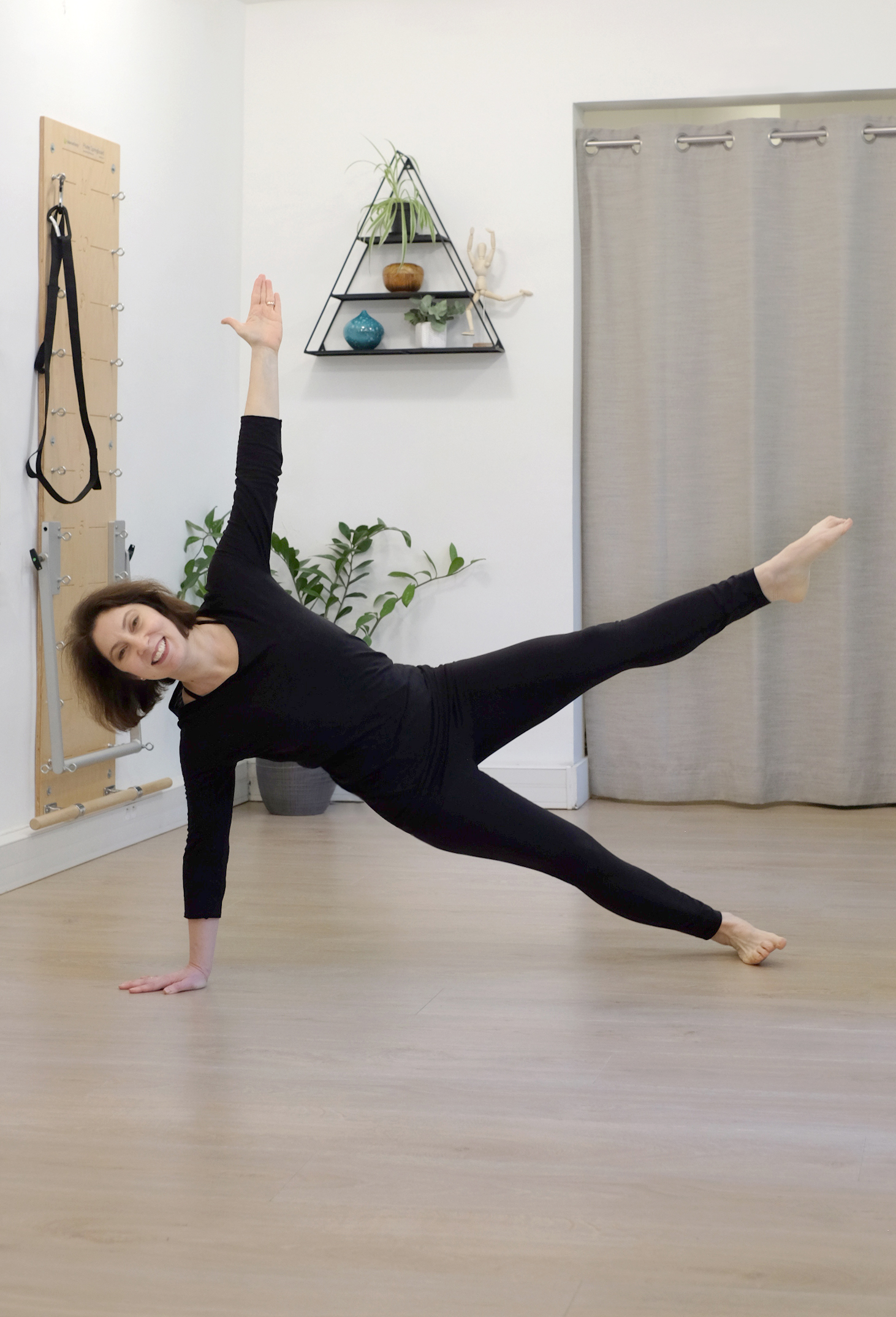 AeroPilates Reformer Plus 379 Machine d'entraînement de résistance avec rebondeur, violet